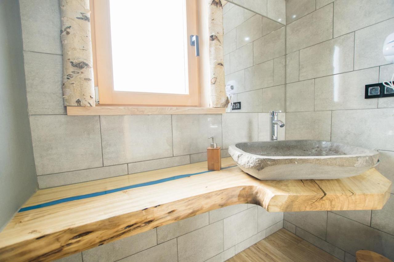 Nad Termami Villa Dzianisz Ngoại thất bức ảnh