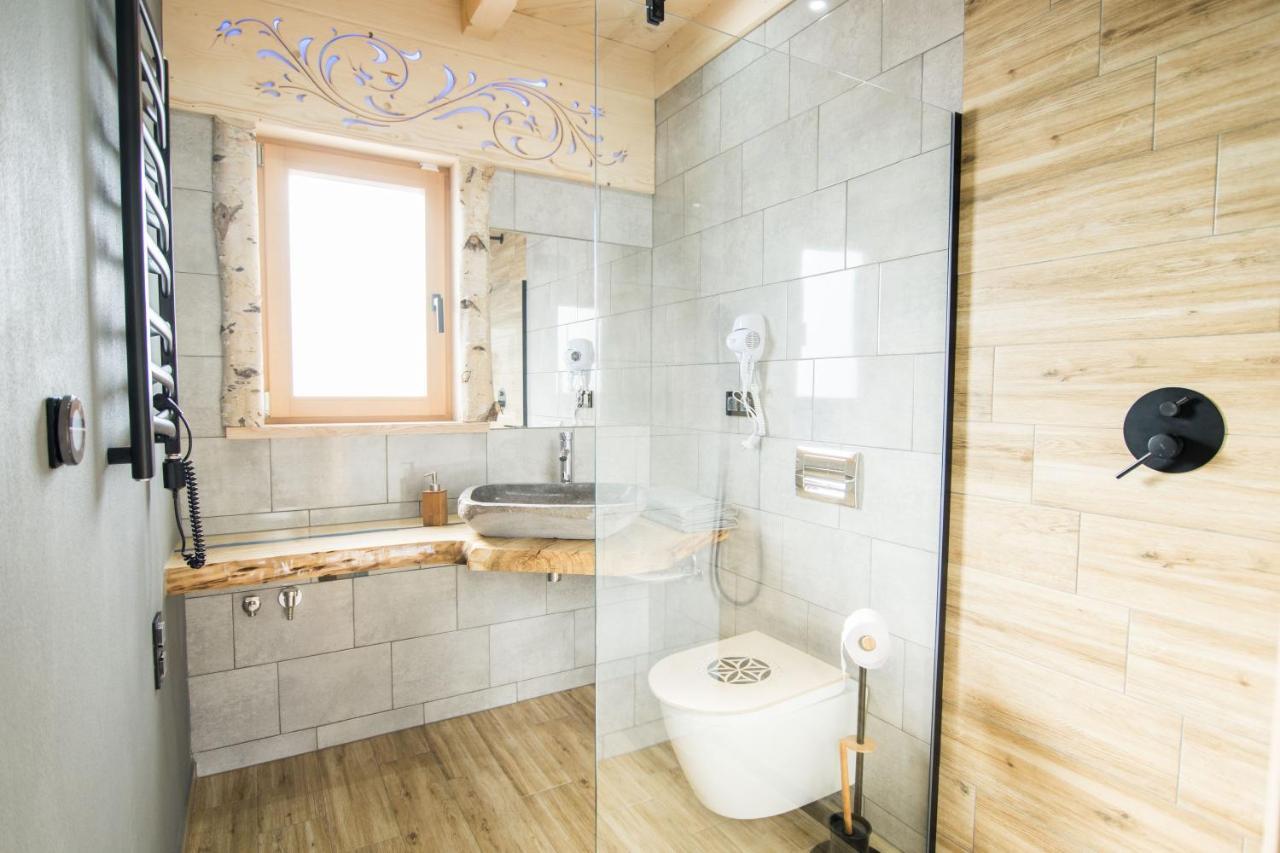 Nad Termami Villa Dzianisz Ngoại thất bức ảnh
