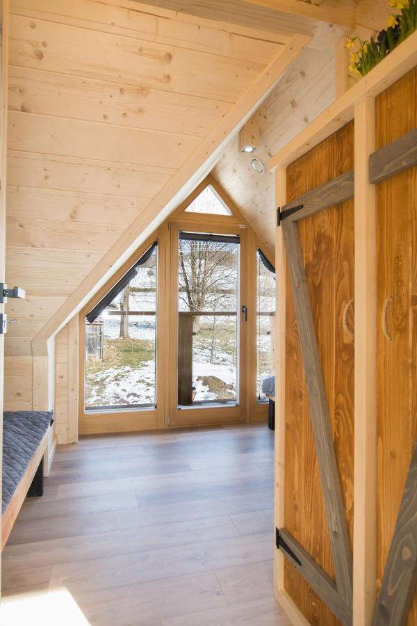 Nad Termami Villa Dzianisz Ngoại thất bức ảnh